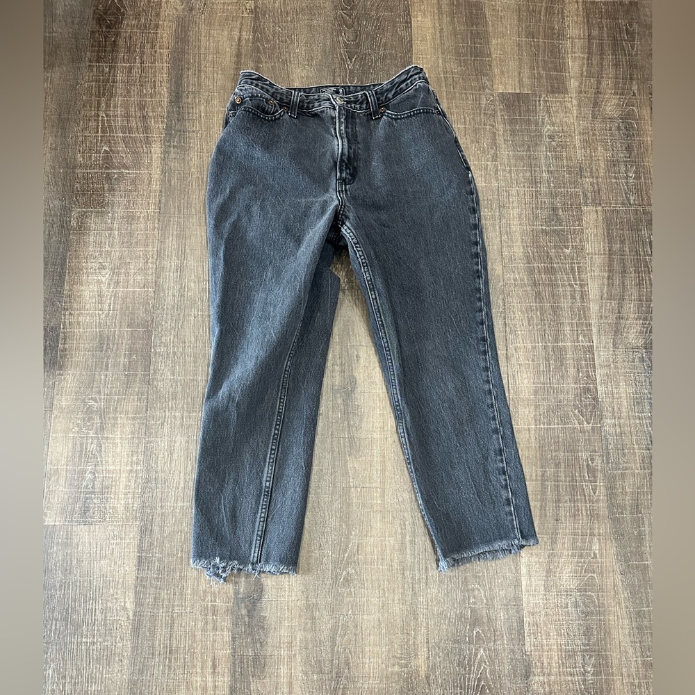 Abercrombie & Fitch Black Denim Wash Raw Hem Mom Jean Size 28